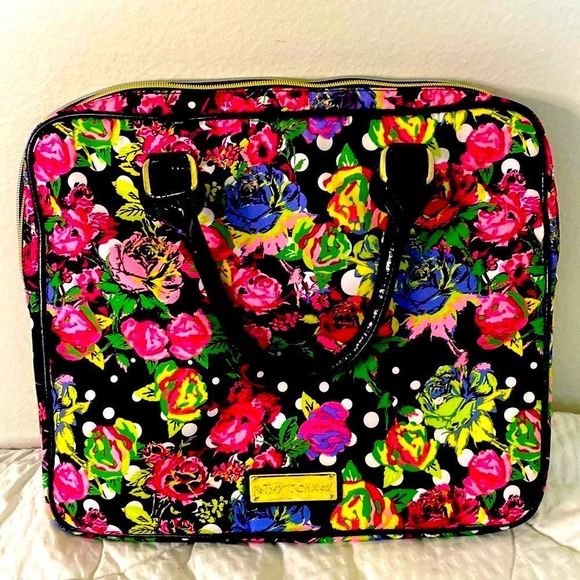 Betsey Johnson Handbags - Betsey Johnson Soft Sided Floral Laptop Case 13”x14” Bag Purse Tech Carr…